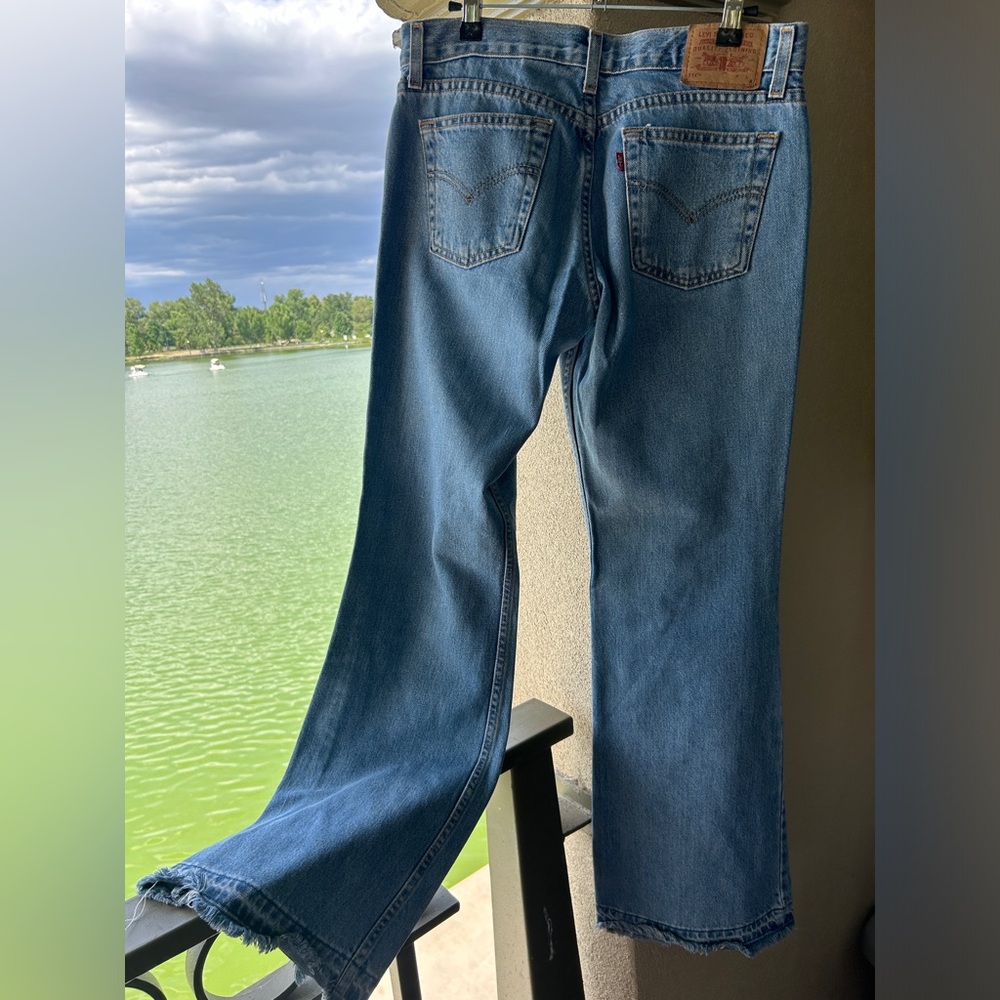 Levi’s 514 Juniors size 9 - vintage Y2K low rise flare jeans